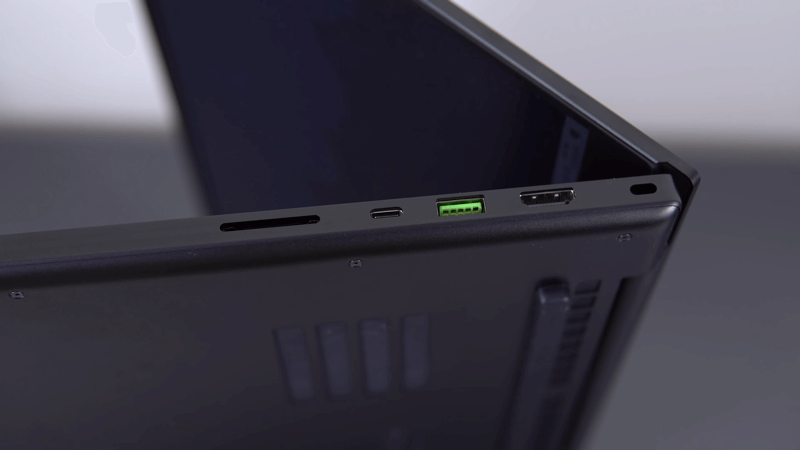 Razer Blade Pro Ports Right