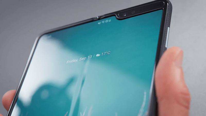 Galaxy Fold Crease
